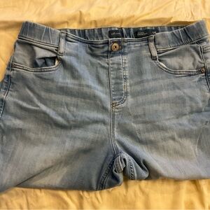 J. Jill Denim High-Rise Crops in Light Blue